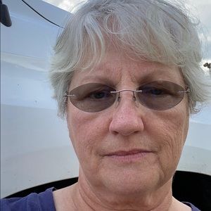 Meet your Posher, Connie